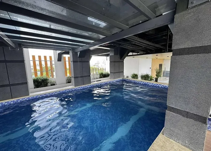 Modern 1 Bedroom W Pool And Views